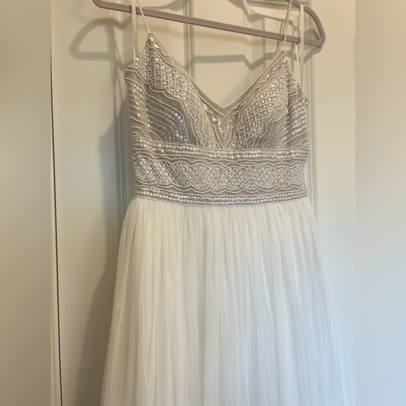 Adrianna Papell Long Shades Of Ivory Sequins Beaded Gown Unaltered Size 6 - Picture 2 of 15